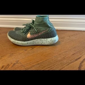 Nike LunarEpic Running Shoes